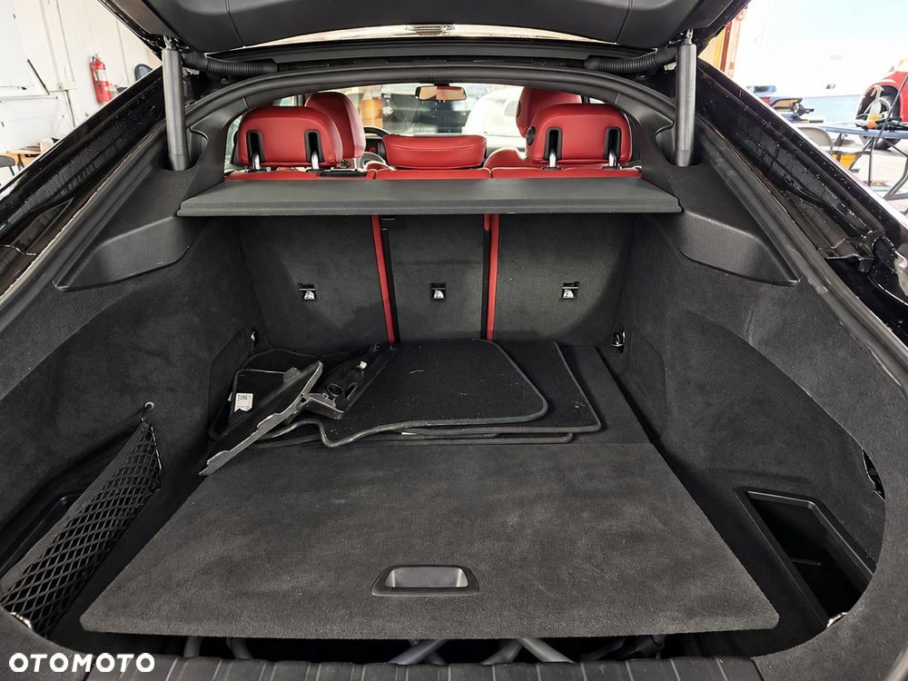 BMW i4 M50 Gran Coupe xDrive - 16