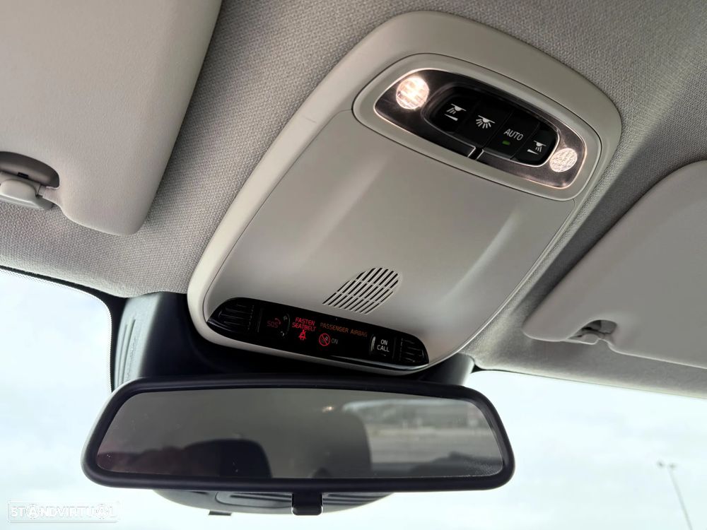 Volvo XC 40 1.5 T2 Momentum - 48