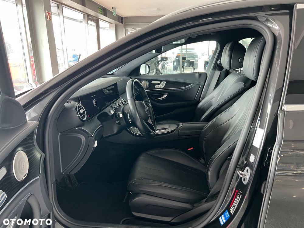 Mercedes-Benz Klasa E 200 Exclusive - 22