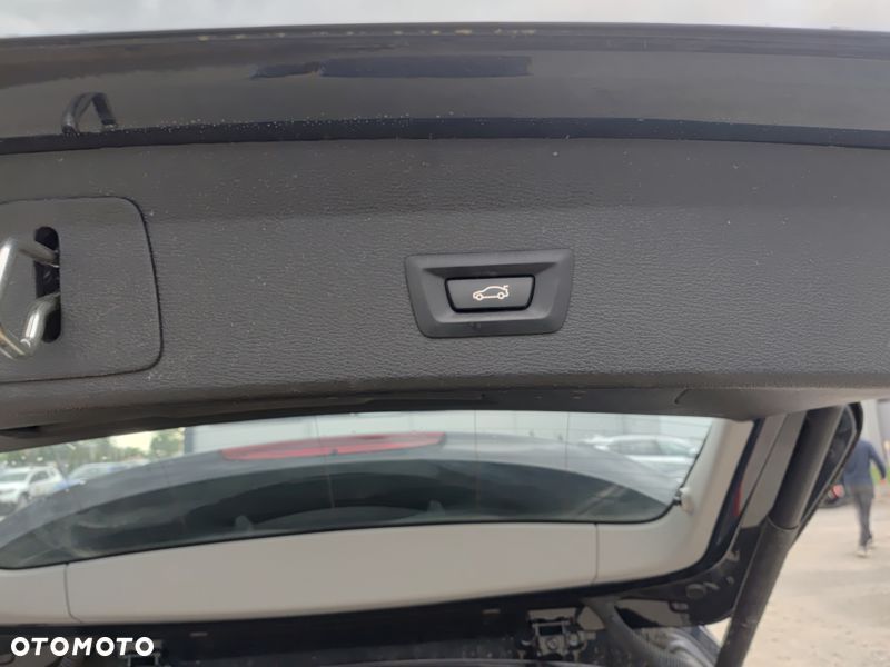 BMW X1 sDrive18i Advantage - 38