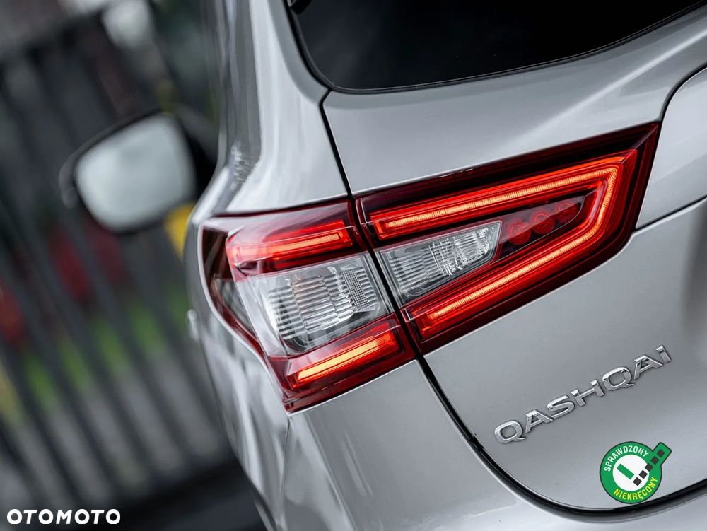 Nissan Qashqai 1.6 DCi Xtronic TEKNA - 11