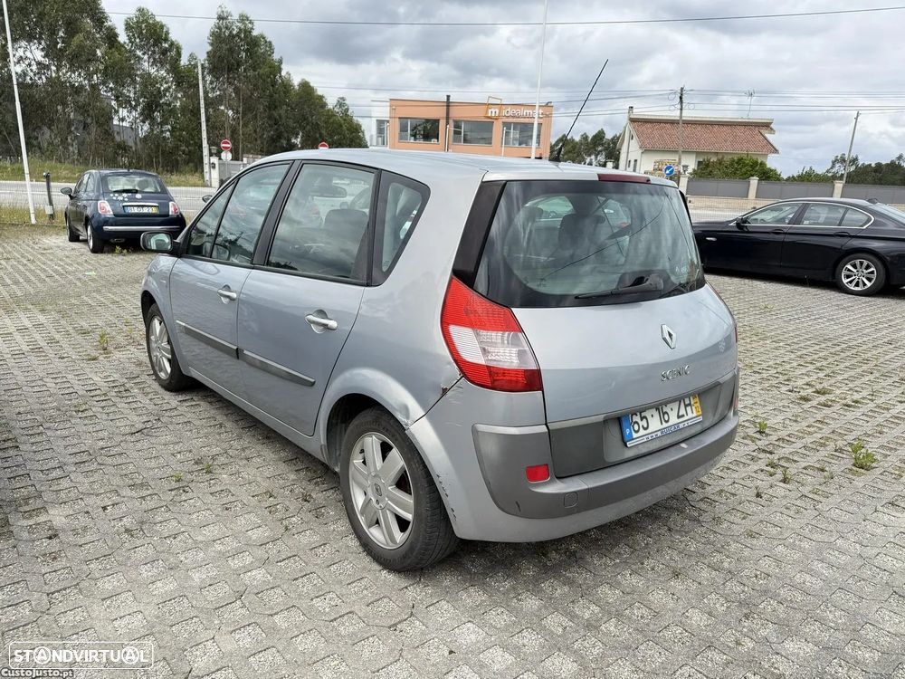 Renault Scénic 1.5 dCi Confort - 9
