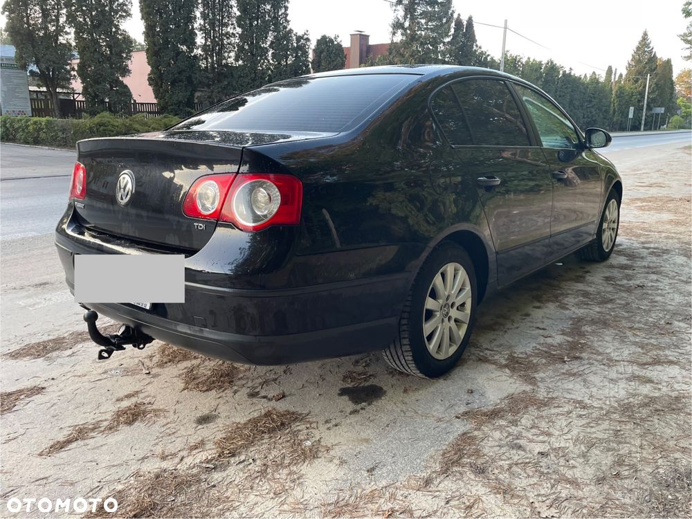 Volkswagen Passat - 3