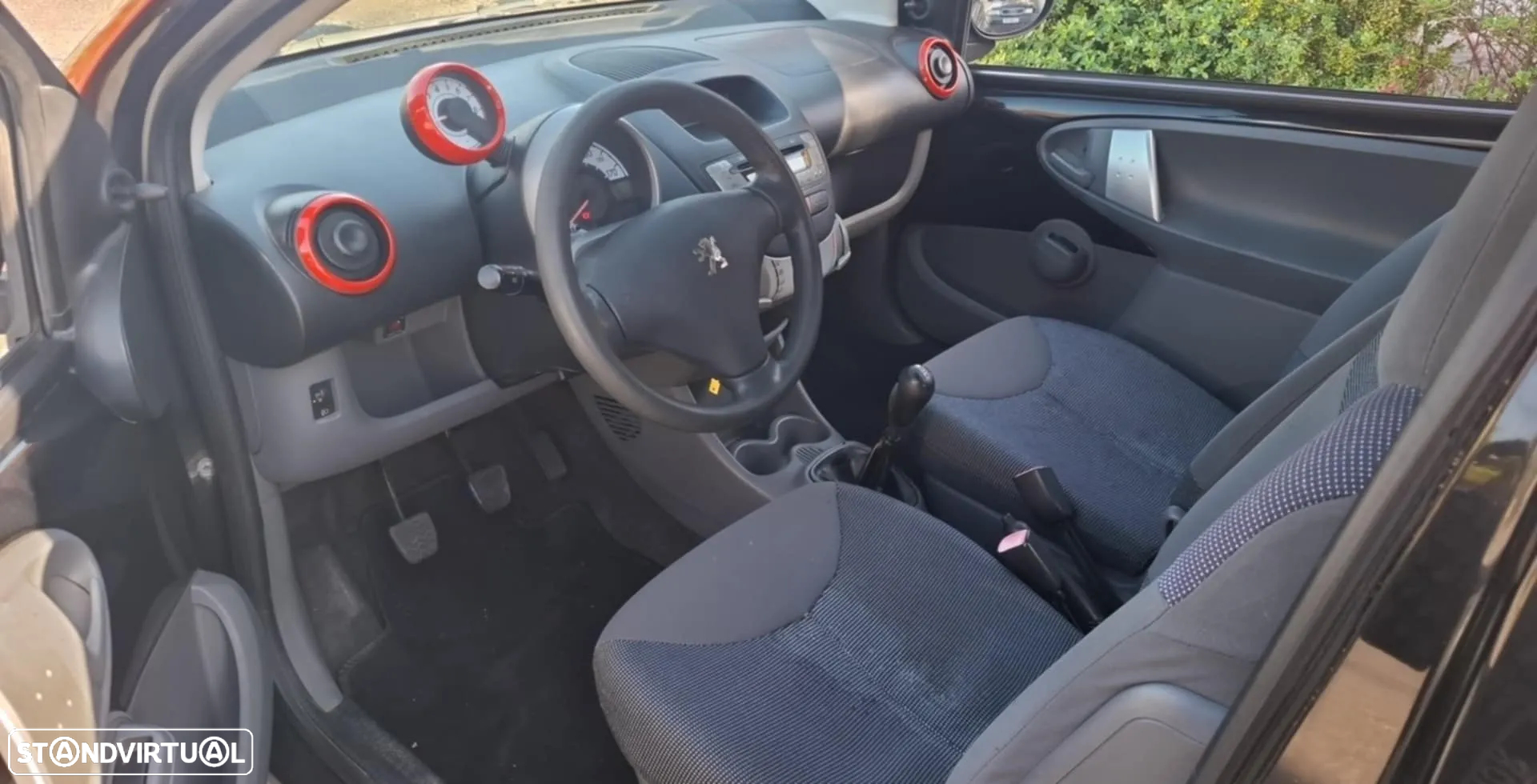 Peugeot 107 1.0 Trendy - 13