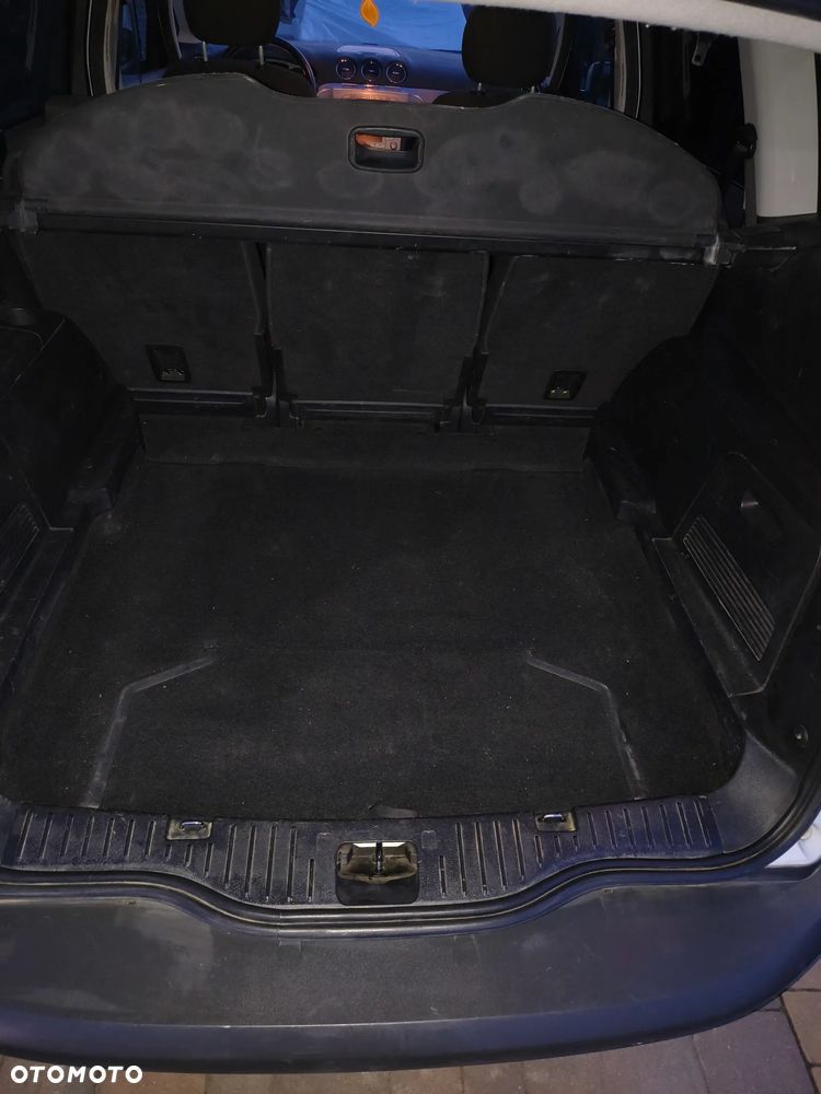 Ford S-Max 2.0 TDCi DPF Champions Edition - 16