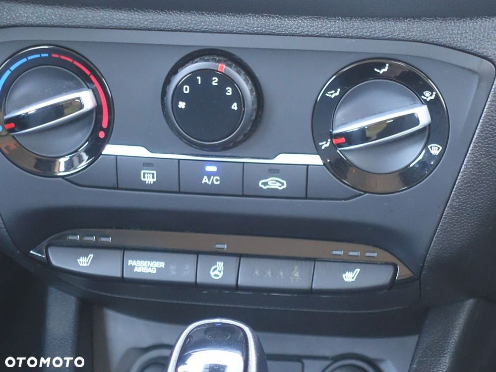 Hyundai i20 1.4 Automatik Trend - 22