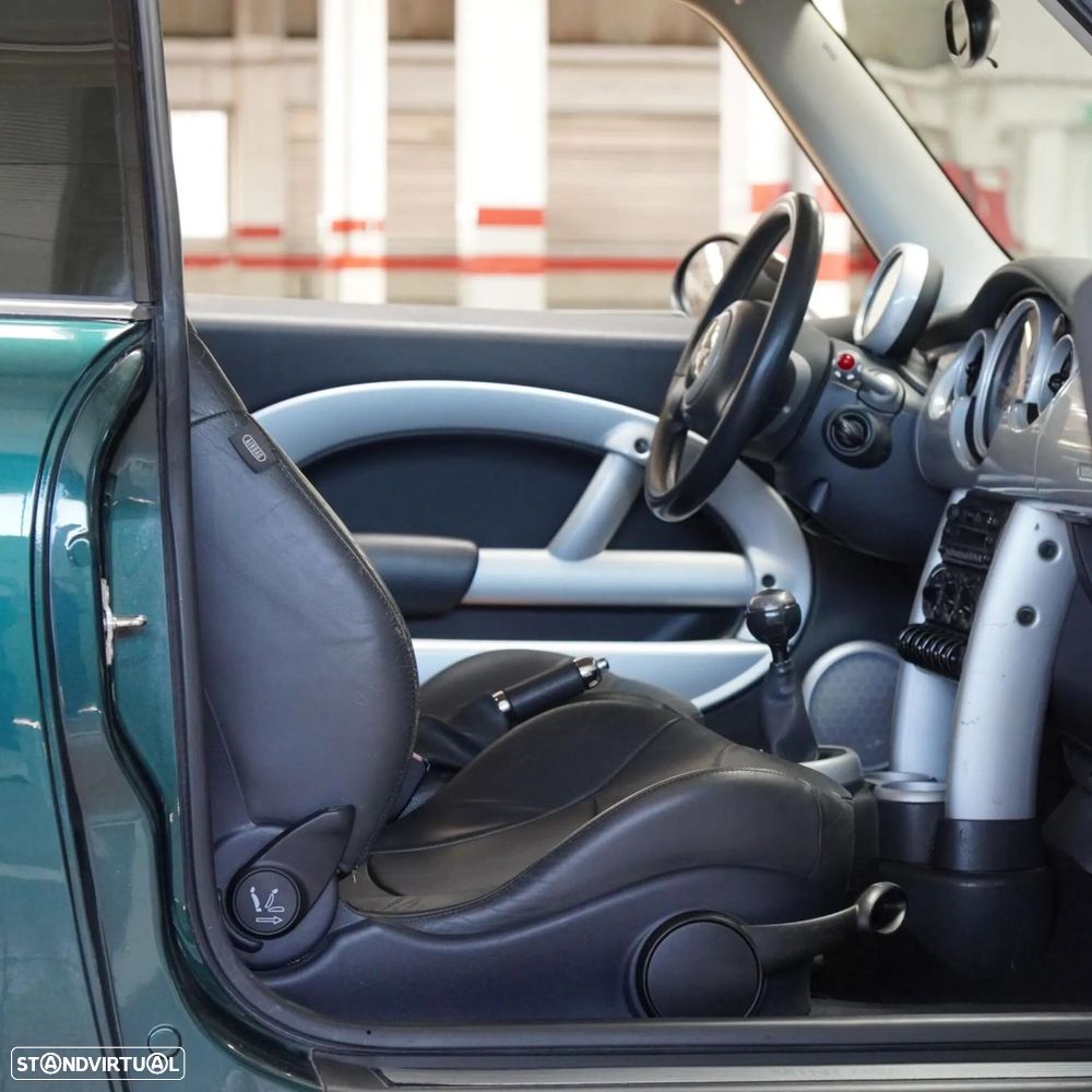 MINI 3 Portas One 1.6 - 18