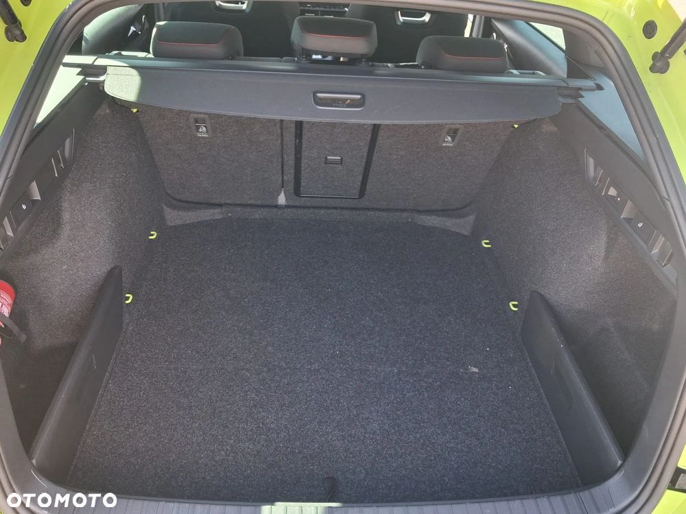 Skoda Octavia 2.0 TSI RS DSG - 27