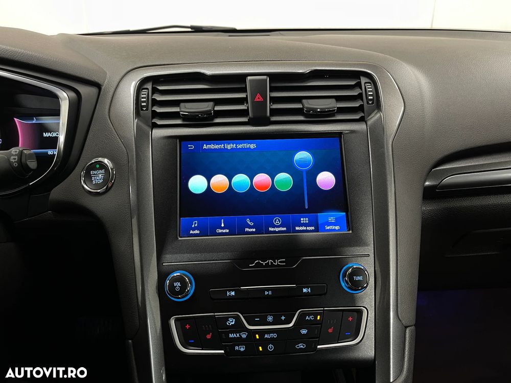 Ford Mondeo 2.0 HEV Titanium - 16