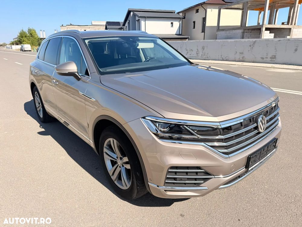 Volkswagen Touareg - 2