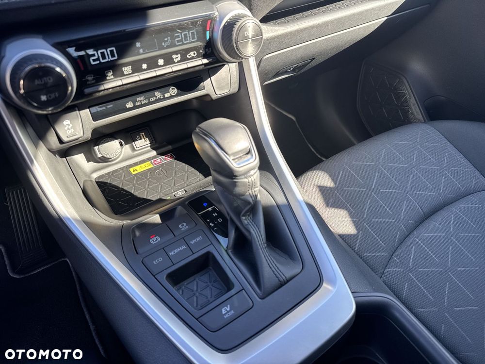 Toyota RAV4 - 20