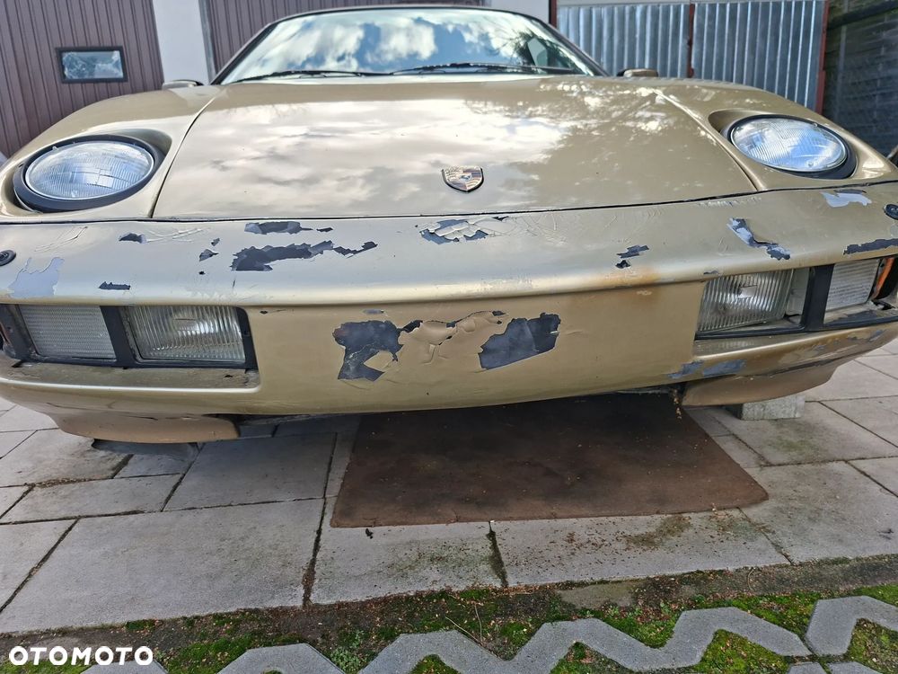 Porsche 928 - 13