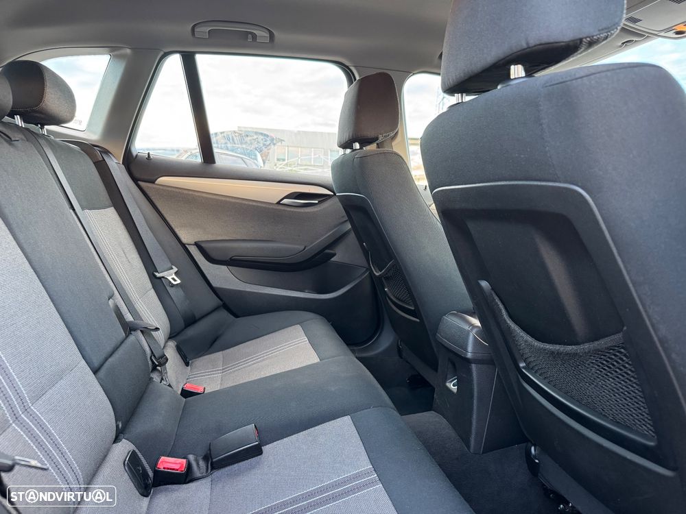 BMW X1 18 d sDrive Auto - 8