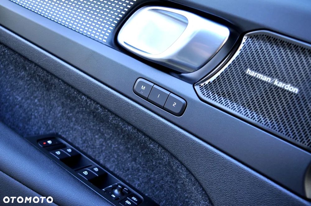 Volvo XC 40 T3 Geartronic RDesign - 25