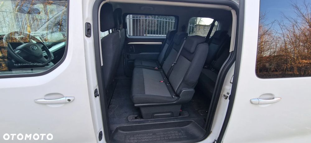 Toyota ProAce Kombi D-4D Medium 2,8t - 9