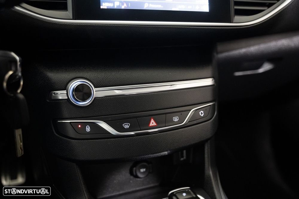 Peugeot 308 1.2 PureTech Allure EAT8 - 13