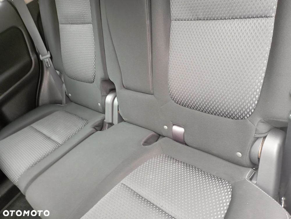 Mitsubishi Outlander 2.0 Invite + 2WD - 6
