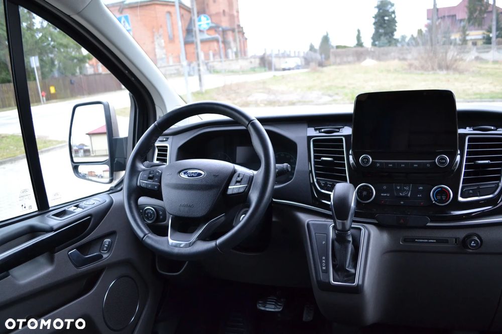 Ford Tourneo Custom 2.0 TDCi L1 Titanium SelectShift - 31