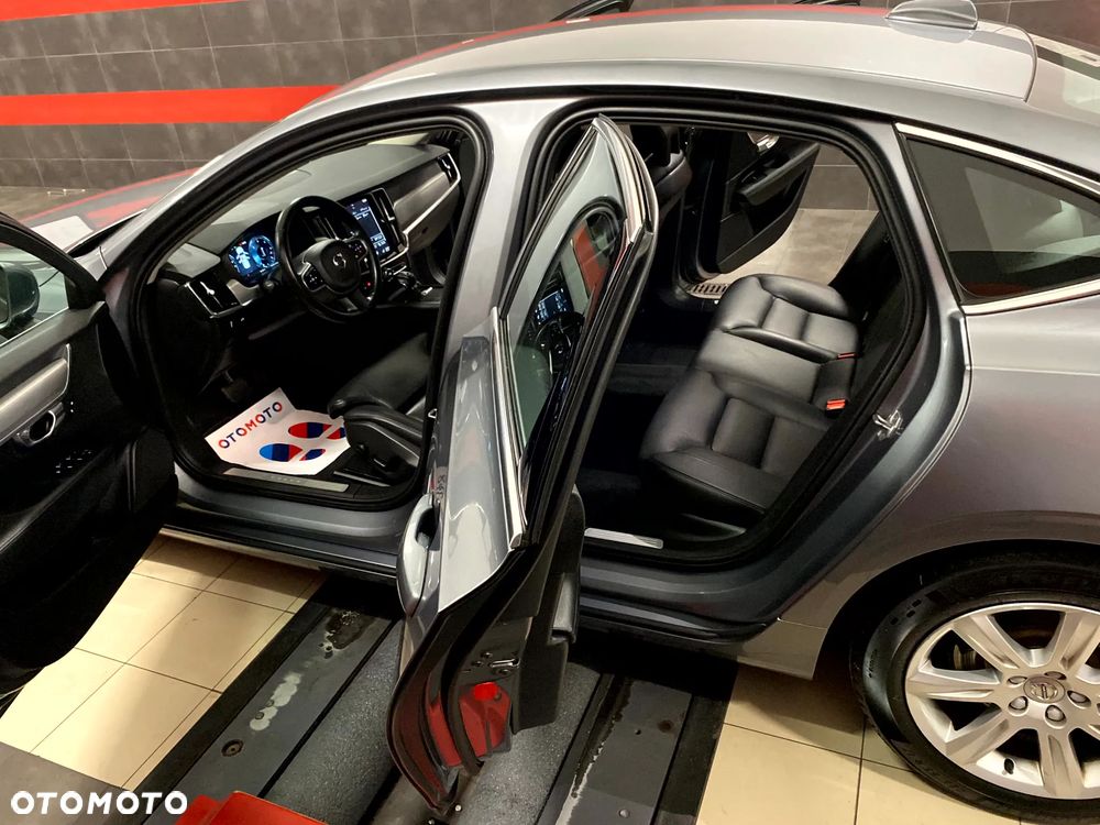 Volvo S90 D3 Momentum - 25