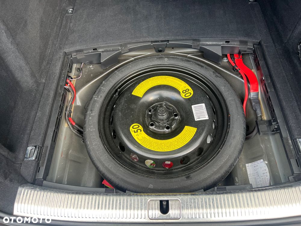 Audi A4 Avant 30 TDI S tronic - 35