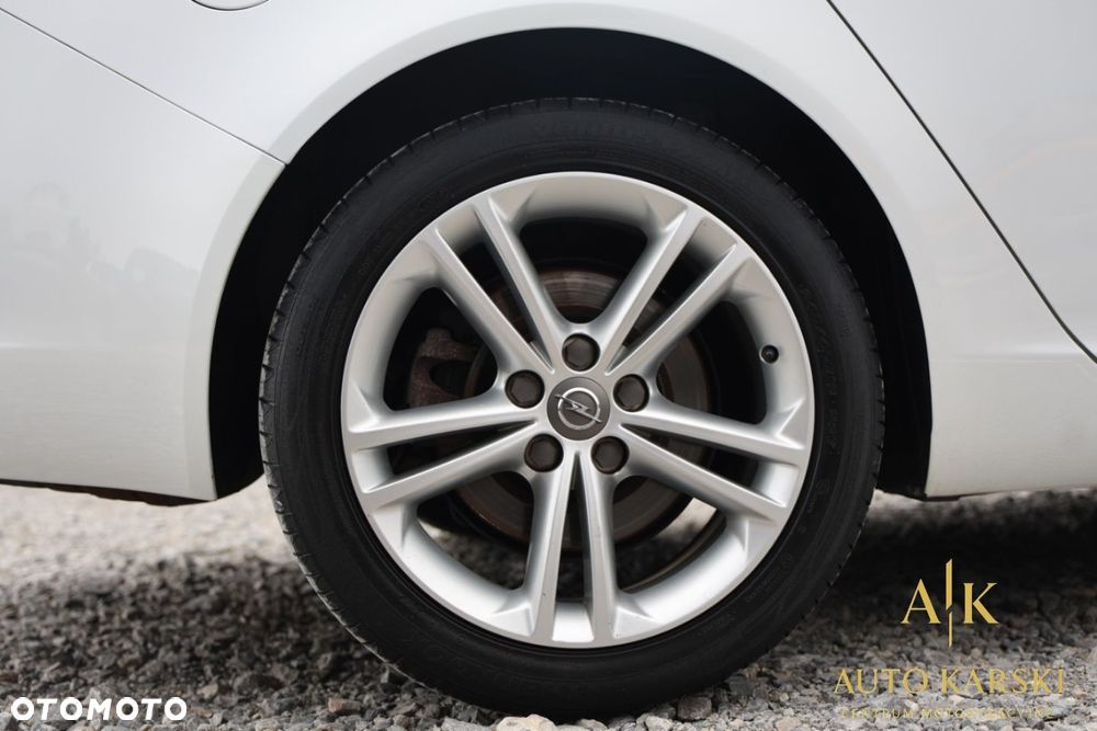 Opel Insignia - 22
