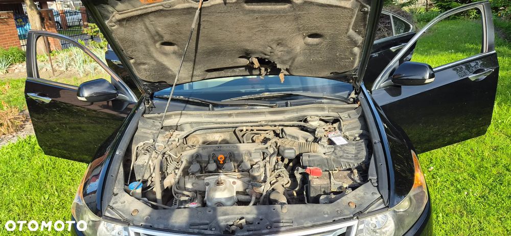 Honda Accord 2.0 Executive - 12