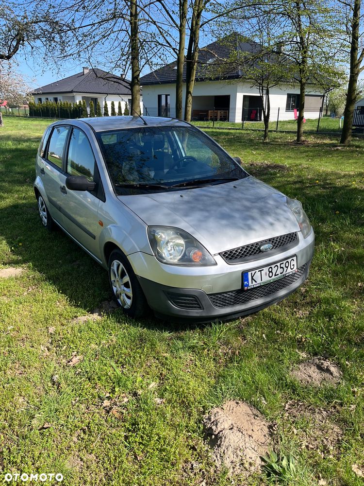 Ford Fiesta 1.3 Silver Magic - 1
