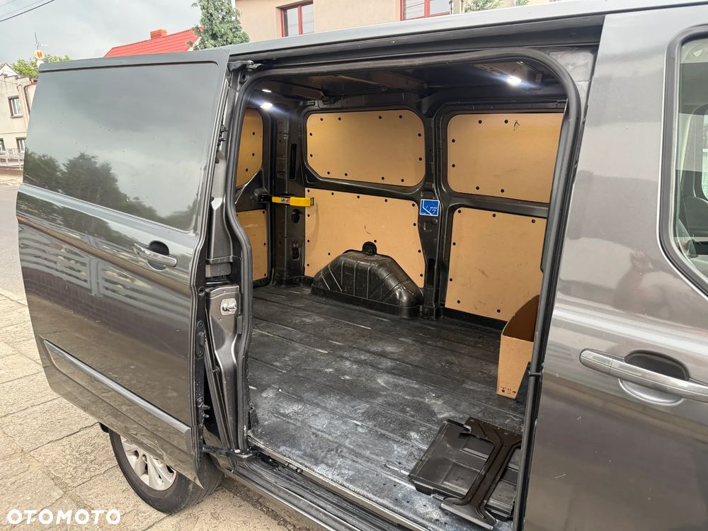 Ford Transit - 18