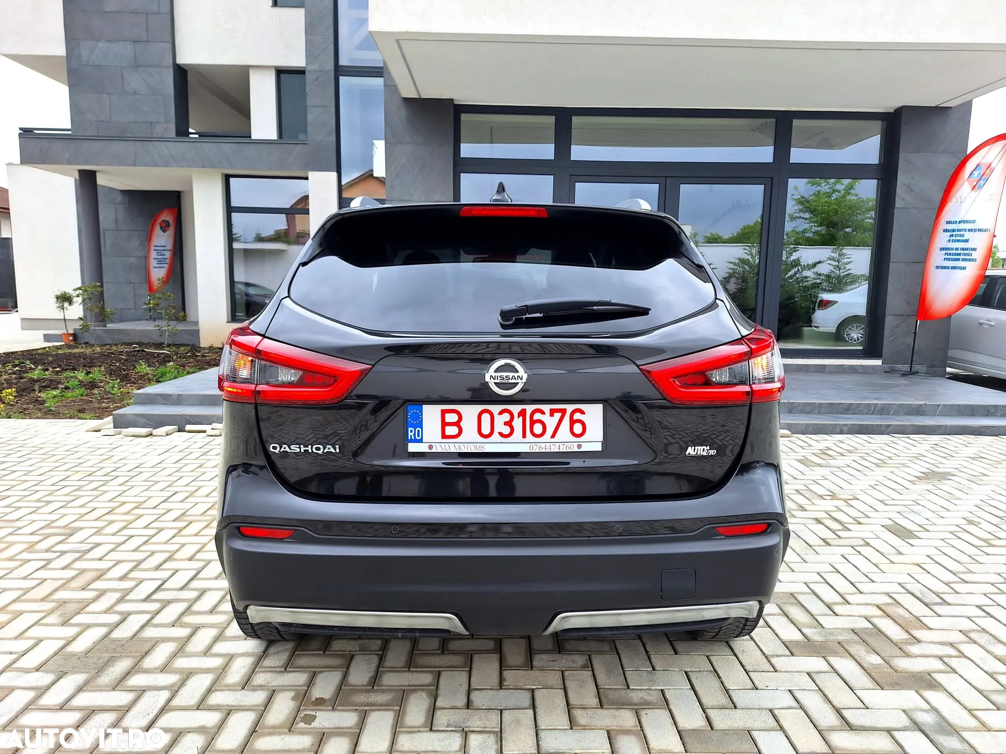 Nissan Qashqai 1.3 DIG-T N-CONNECTA - 8