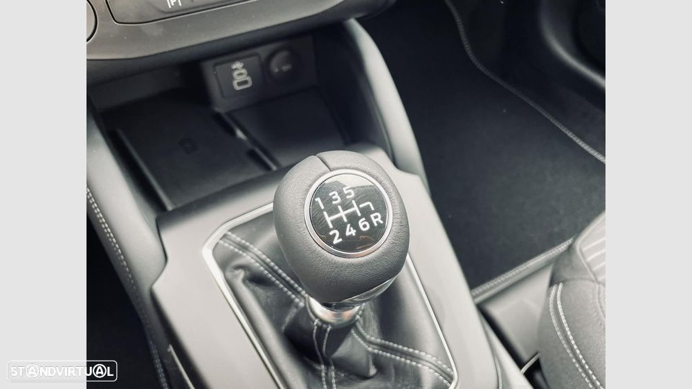 Ford Focus 1.0 EcoBoost MHEV Active X - 13