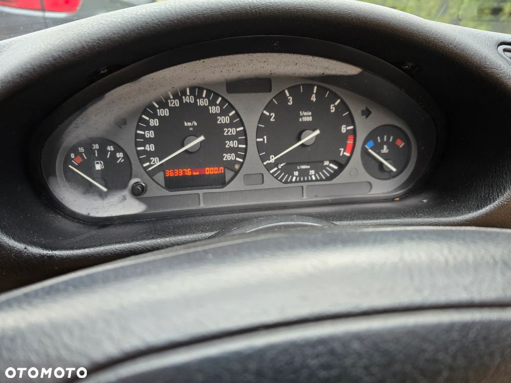 BMW Seria 3 - 31