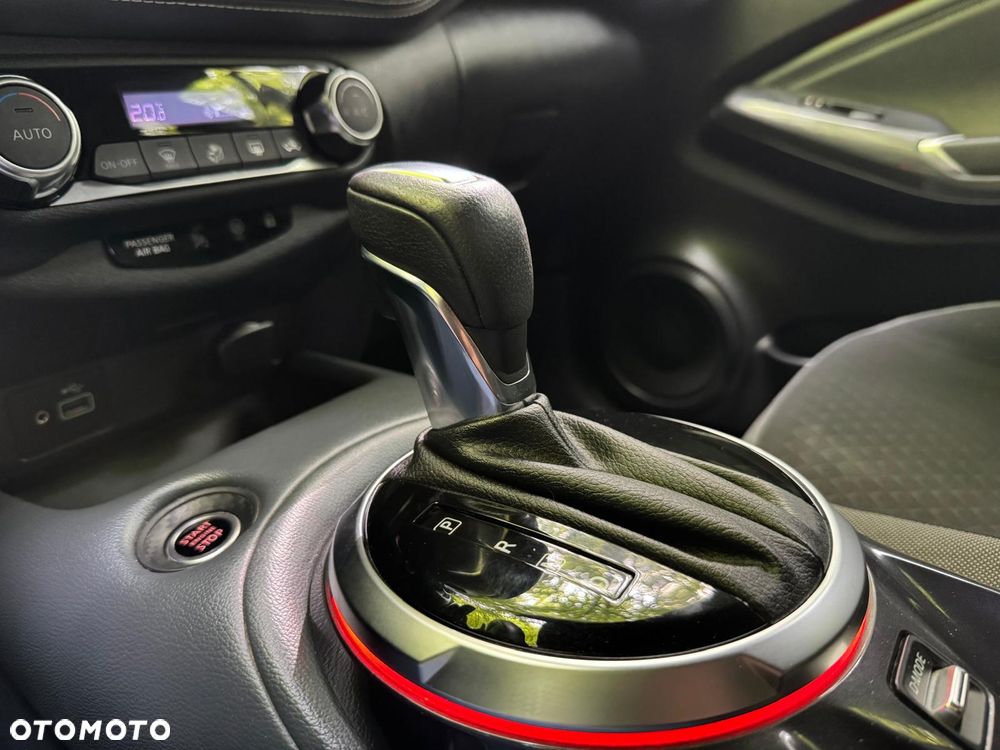 Nissan Juke 1.0 DIG-T DCT N-Connecta - 17