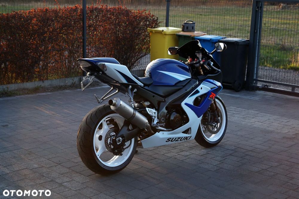 Suzuki GSX-R - 11