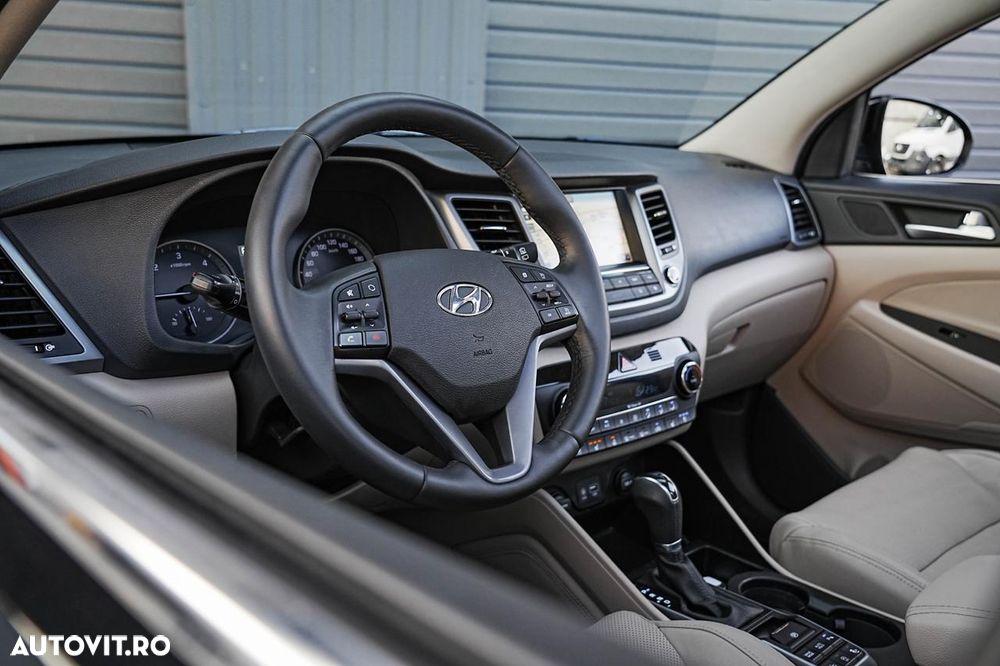 Hyundai Tucson blue 1.7 CRDi 2WD DCT Premium - 9