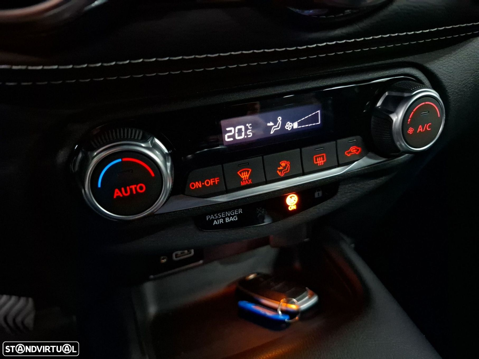 Nissan Juke 1.0 DIG-T N-Connecta - 18