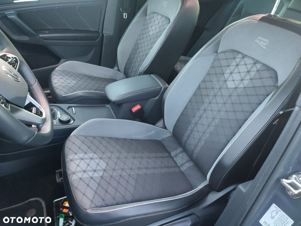 Volkswagen Tiguan - 34