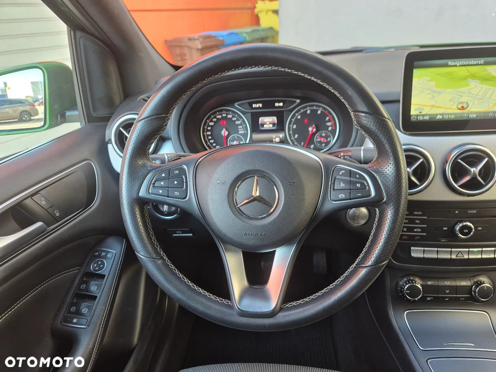 Mercedes-Benz Klasa B 200 7G-DCT AMG Line - 28