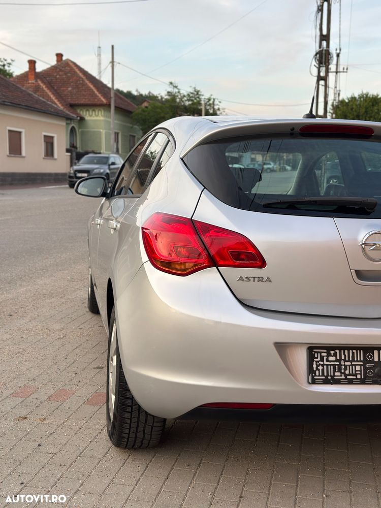 Opel Astra 1.7 CDTI - 2