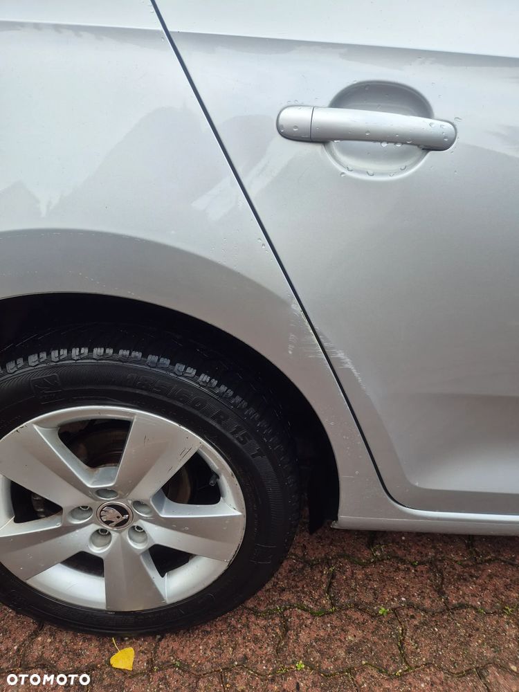 Skoda RAPID Spb 1.6 TDI DPF Ambition - 18