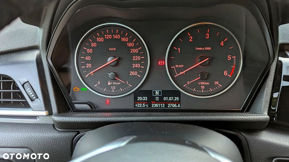 BMW Seria 2 218d - 13