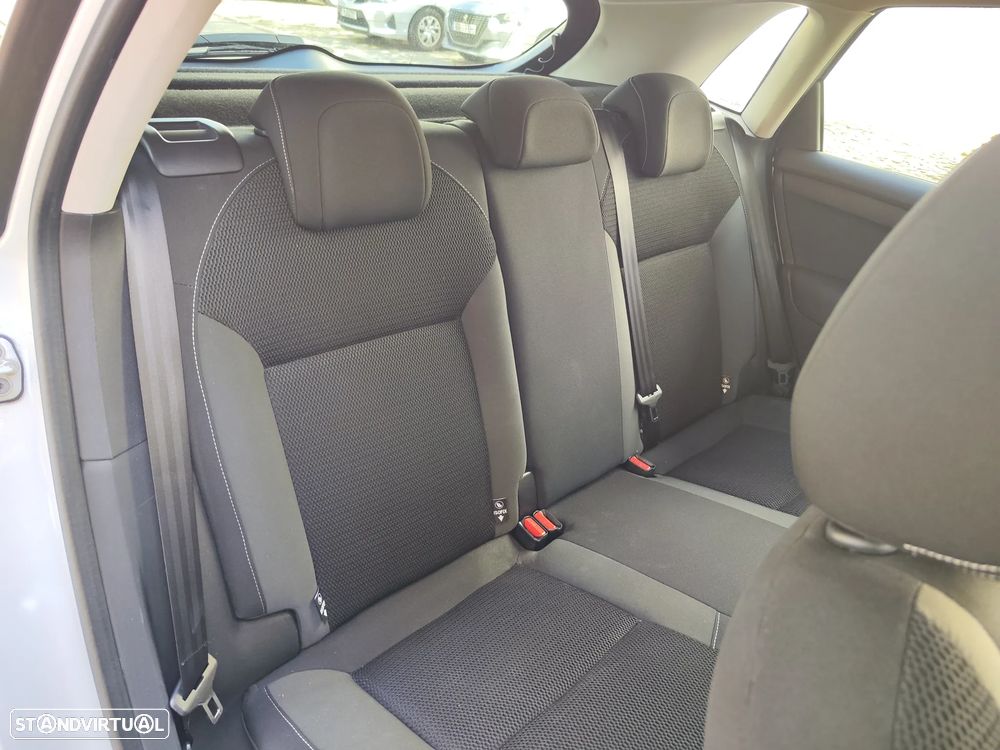 Citroën C4 1.6 BlueHDi Feel - 17