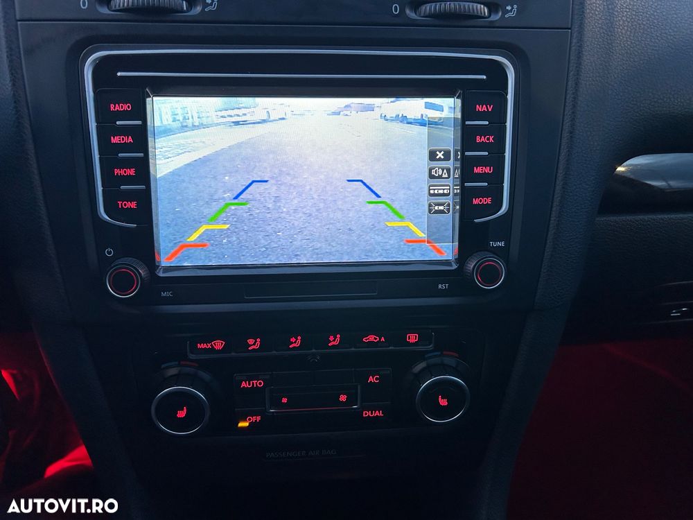 Volkswagen Golf 1.4 TSI Exclusive - 12