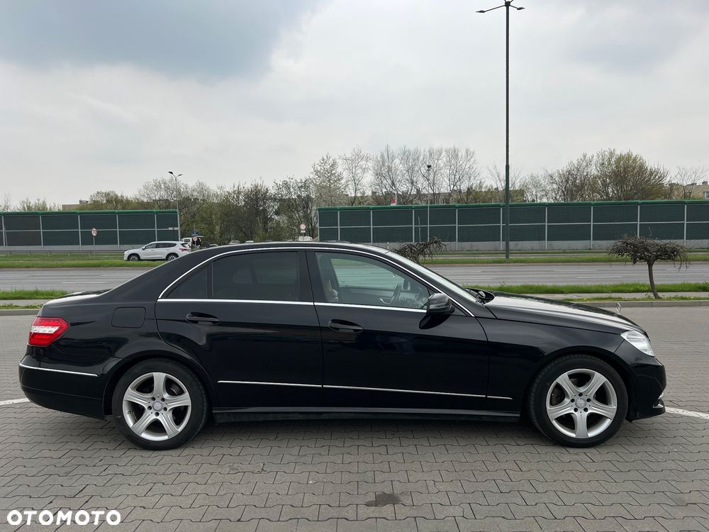 Mercedes-Benz Klasa E 220 CDI BlueEff - 4