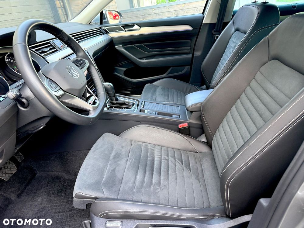 Volkswagen Passat 2.0 TSI 4Mot Elegance DSG - 19