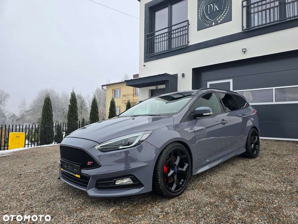 Ford Focus 2.0 EcoBoost ST - 2
