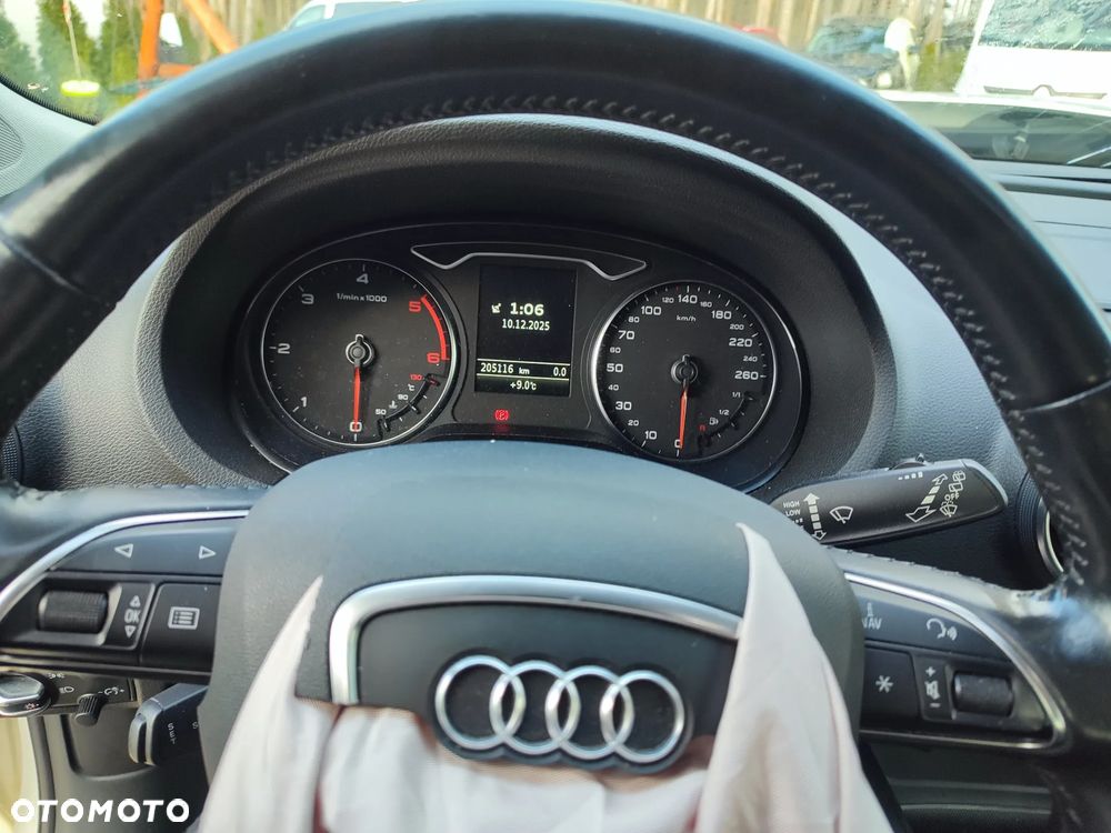 Audi A3 Sportback 2.0 TDI S tronic Ambition - 11