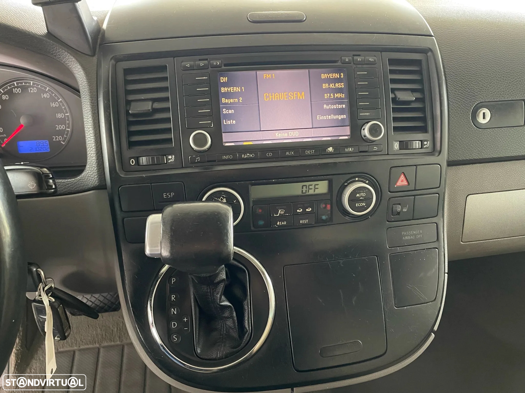 VW California T5 2.5 TDI Cx. Automática - Autocaravana - 6