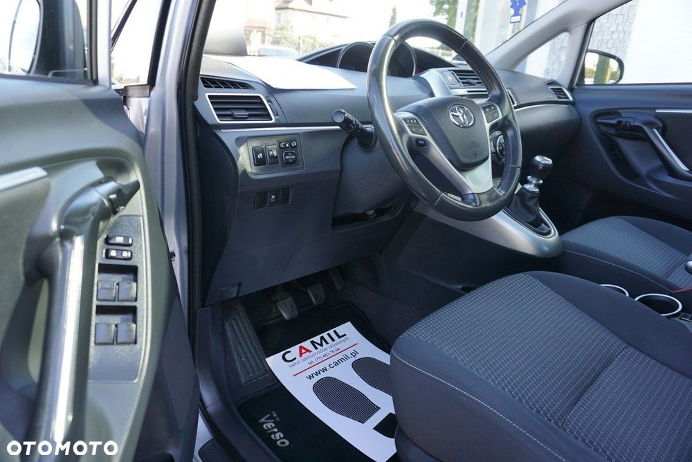 Toyota Verso - 8