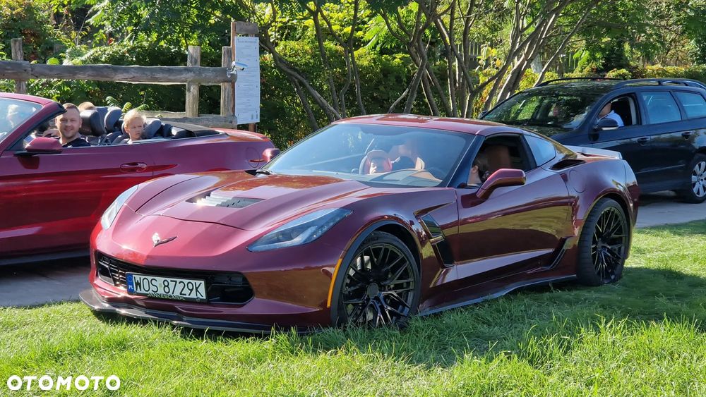 Chevrolet Corvette - 11
