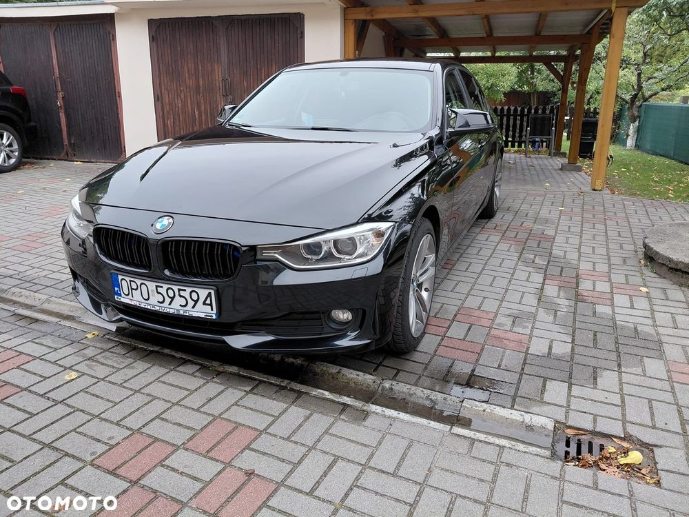 BMW Seria 3 318d Sport Line - 2
